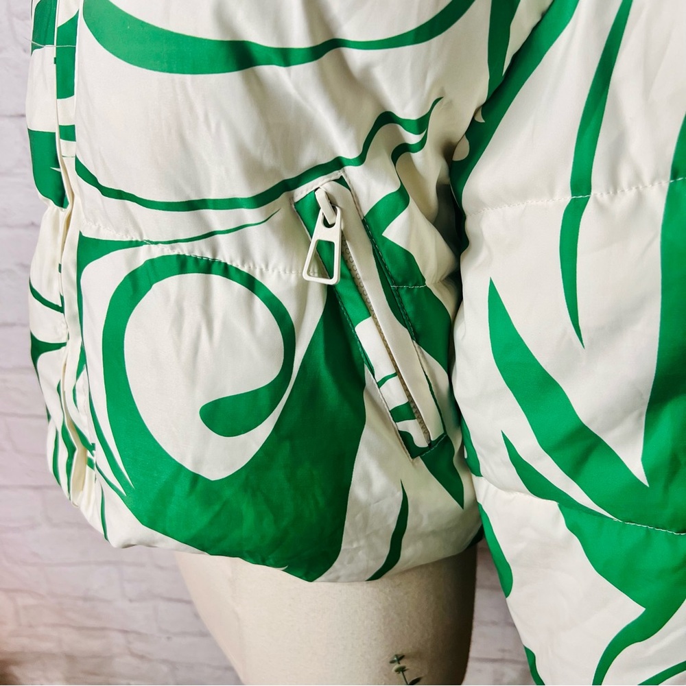 Geo Print Puffer Jacket - Picture 7 of 13